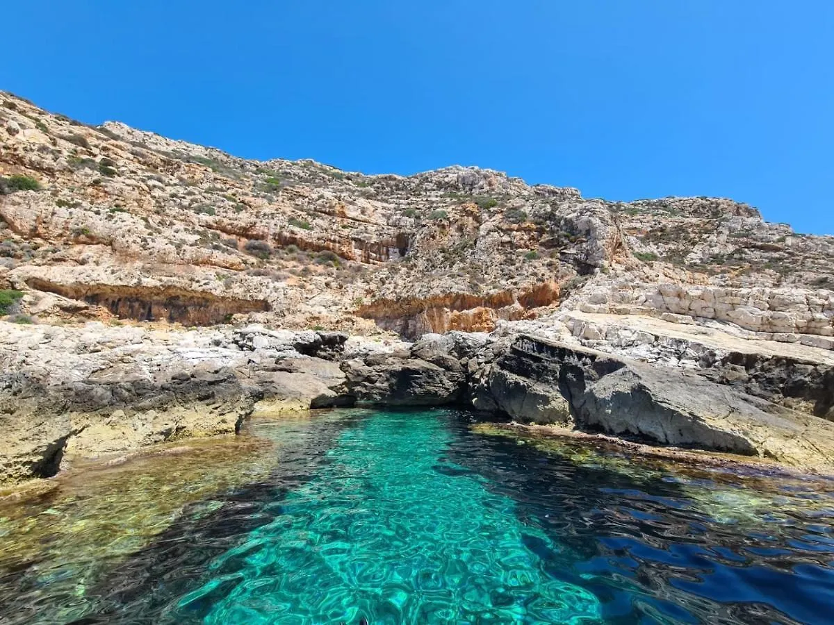 Sole Mare Sale Bed & Breakfast Torre Nubia Italy